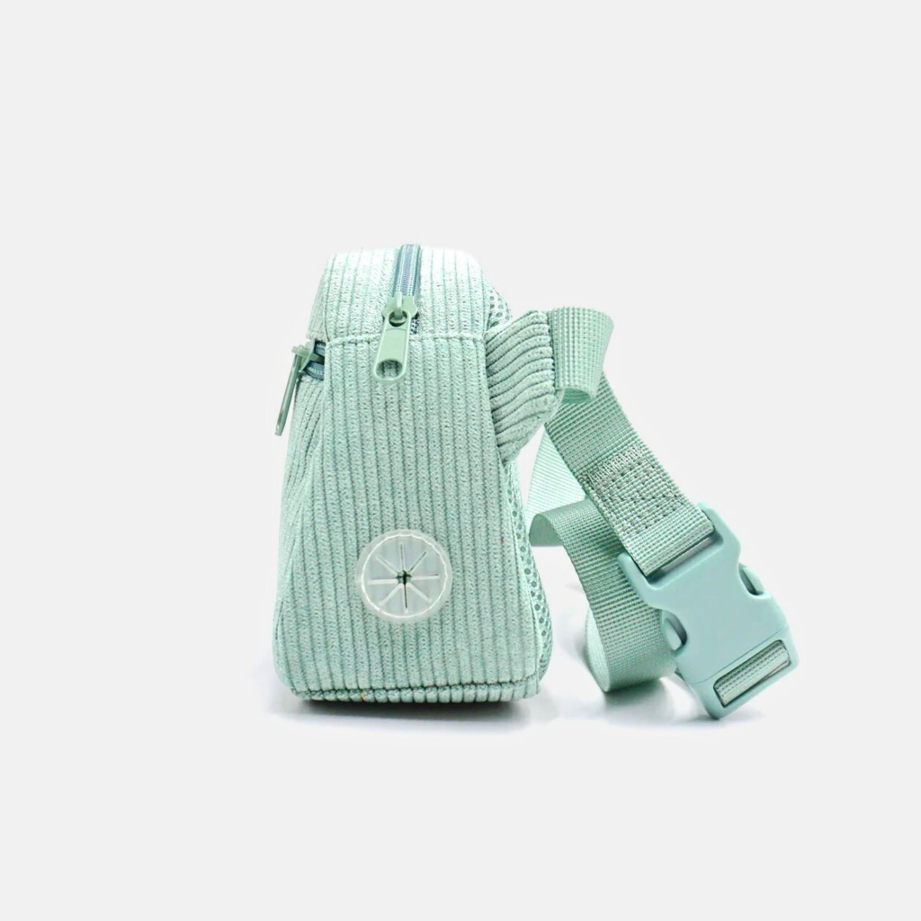 Seafoam_2_c7471a0a-93bd-483c-a7d4-b56abb37e428.png